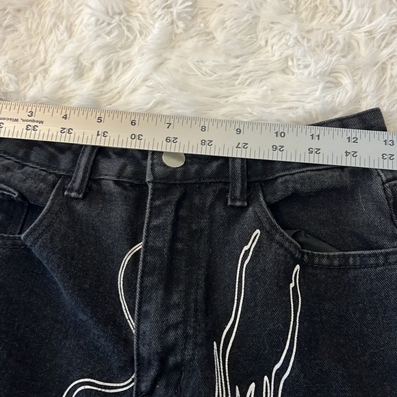 NWOT High Waist Dragon Print Black Jeans Women Size XS - Picture 3 of 7